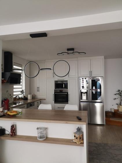 Vând apartament la casă tip cvadruplex - 2