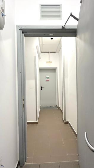 Spatiu comercial stradal cu dublu acces - 14