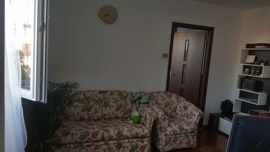 Vand apartament 3 camere confort II - 1