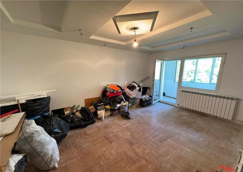 Apartament 2 camere, zona Brailei, etaj 3/3, 60 mp, liber