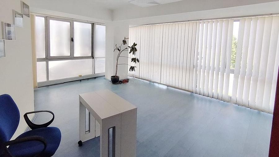 Suprafata generoasa Pret atractiv - 3