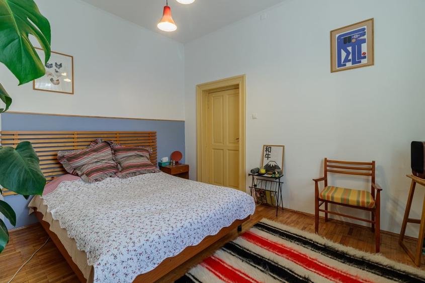 Apartament intr-o casa interbelica. - 2