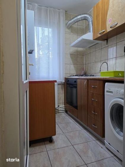 Inchiriez apartament 2 camere - 4