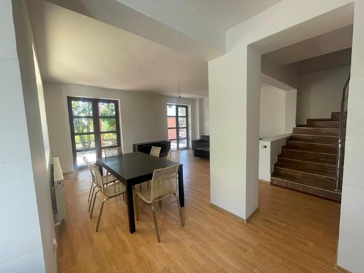 Casa solida, moderna si luminoasa; liniste totala in natura! - 15