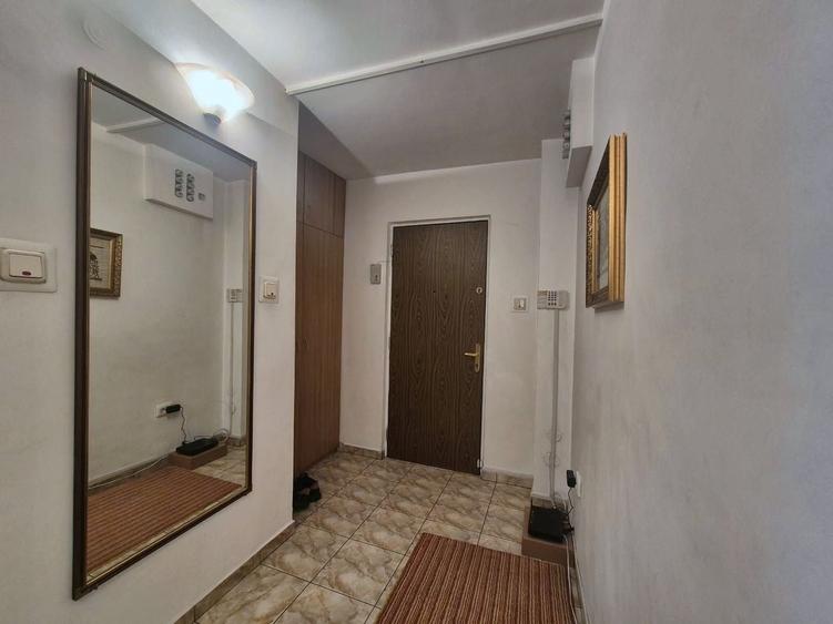 Apartament cu 2 camere decomandat în Scriitorilor