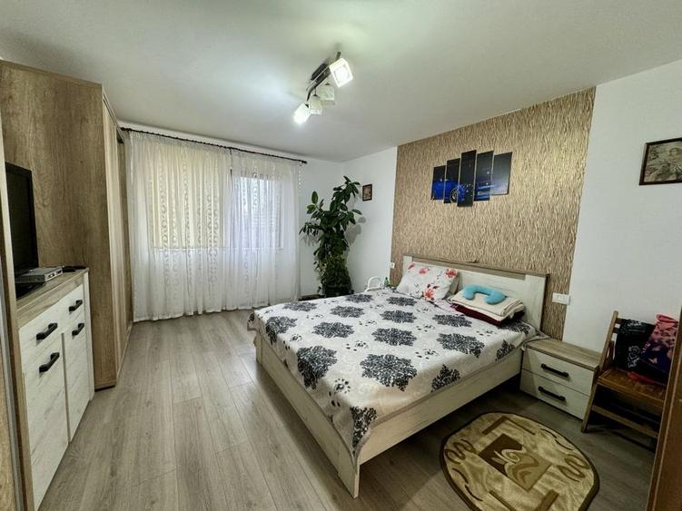 Casă Spațioasă de V&acirc;nzare &icirc;n Ghimbav | Două Apartamente | Teren 579 mp - 21