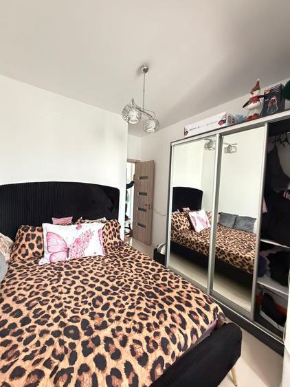 Garsonieră dublă – 33 mp – Mobilată și utilată – Zonă centrală, str. Tineretului - 5