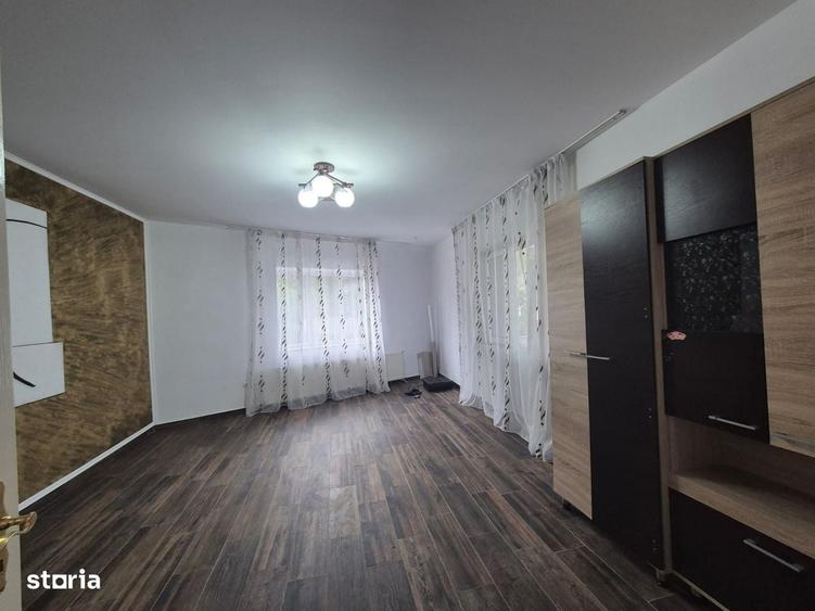 Casă cu 3 camere în Central