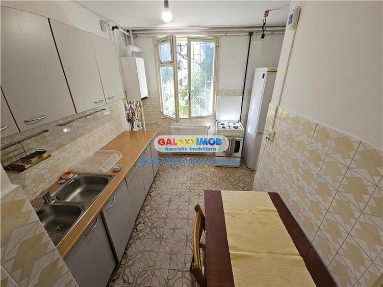 Apartament cu 3 camere decomandat, mobilat în Drumul Taberei