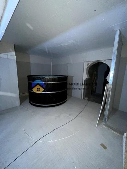 Spatiu comercial zona centrala - 5