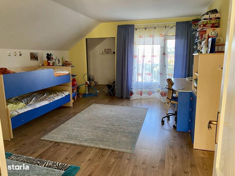 Casa centrala, spatioasa cu privelisti si curte generoasa Jibou - 16
