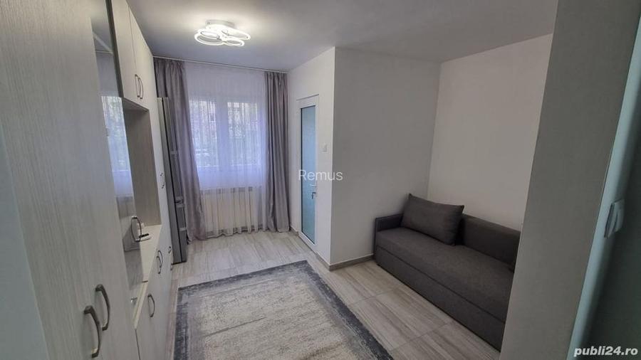 Titan - 10 minute Metrou 1 Decembrie - Str. Postavarul -Garsoniera ULTRAMODERNA