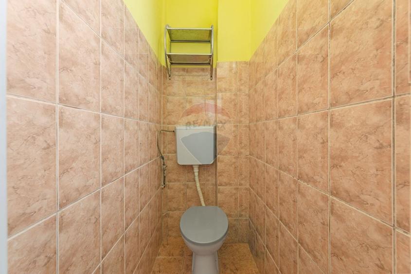 Închiriere spațiu comercial – Str. Poetului - 4