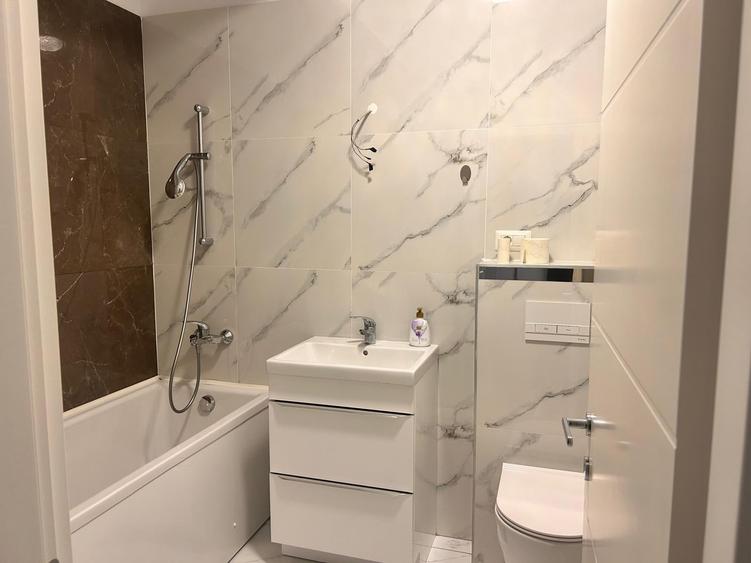 Apartament cu 3 camere decomandat în Bd. Coșbuc