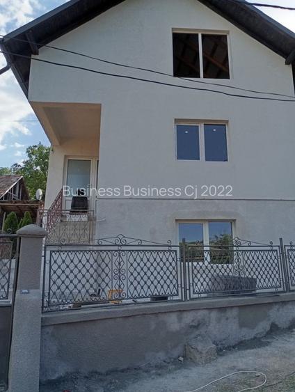 Casa familiala de vânzare în Suceagu!