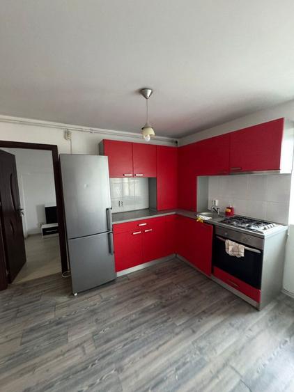 Inchiriez apartament 2 camere decomandat - 3