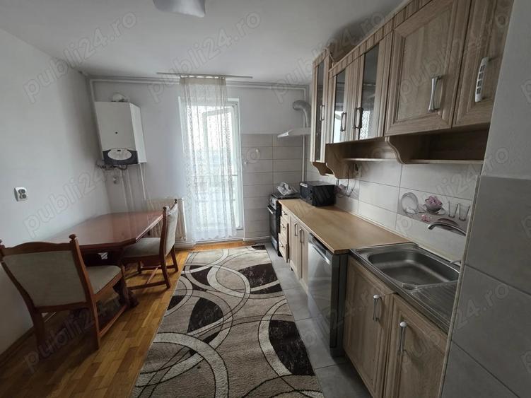 Inchiriez apartament 4 camere central - 9