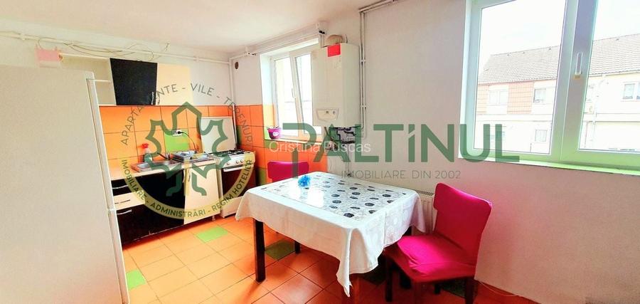 Apartament Mansarda spatios de vanzare in Sibiu, zona Vasile Aaron