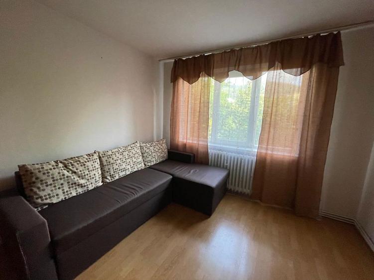 Inchiriez apartament cu doua camere - 1