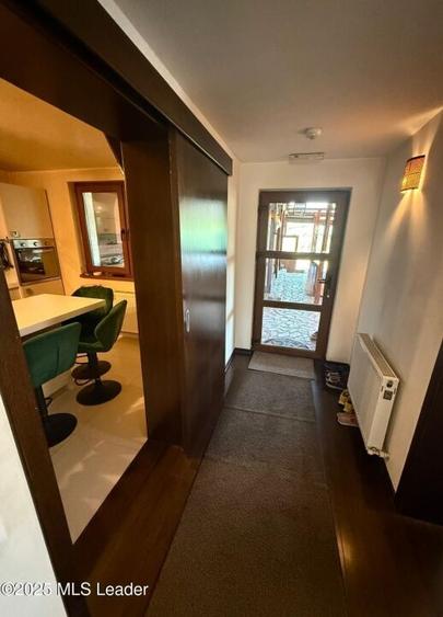 Casa Mogosoaia cu livada, crama si terasa - 13