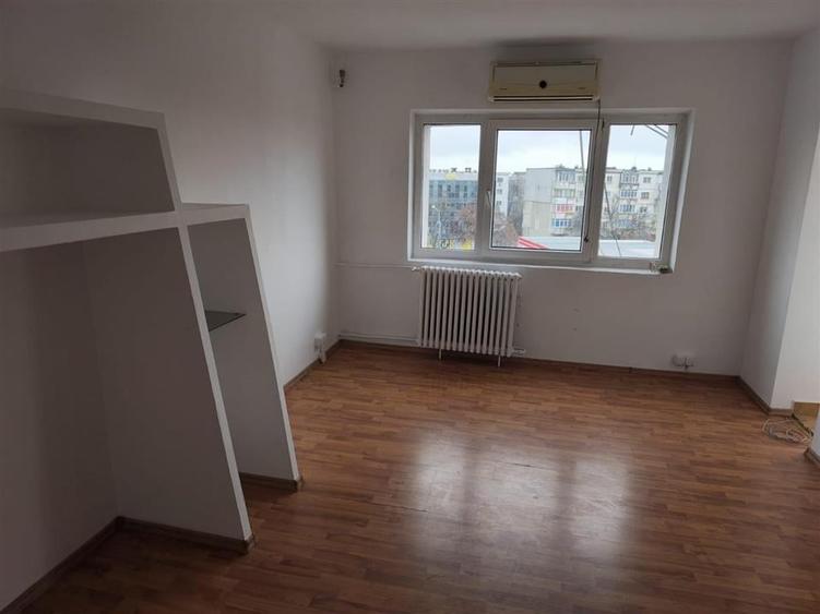 Apartament decomandat 51mp , doua balcoane, Mihai Bravu - 13