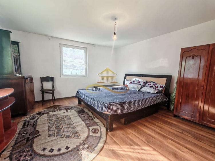 Casă de vânzare din BCA, in PARAVA - 10