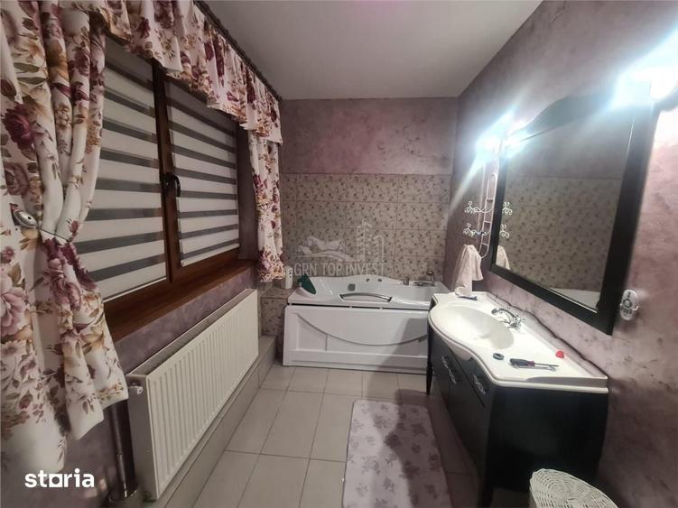 Casă cu 6 camere cu Teren 500 Mp în Terezian