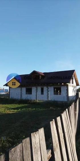 Casa + teren 2335 mp de vanzare comuna Bodesti - 7