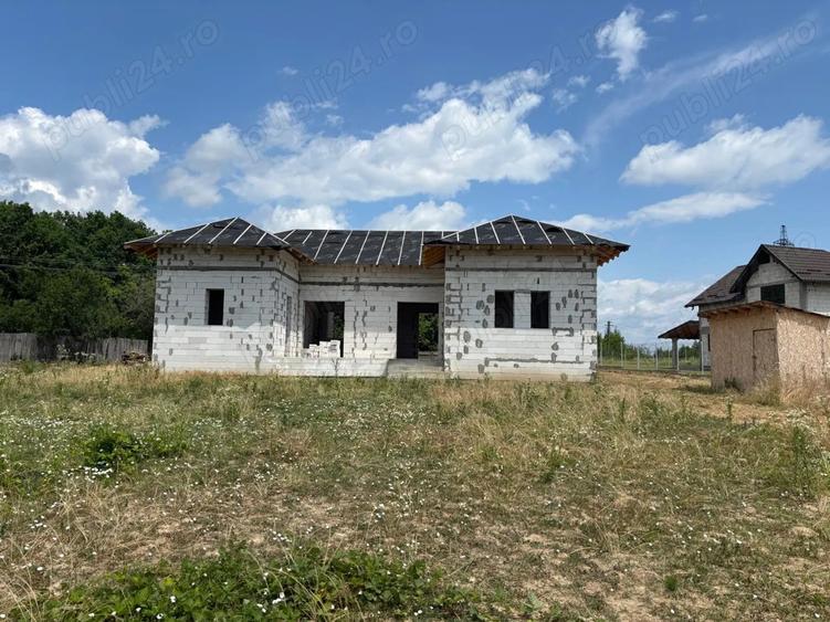 Casa 130 mp plus teren 4174mp in Slatioarele, zona cu padure la doar 15 km de Pitesti - 9