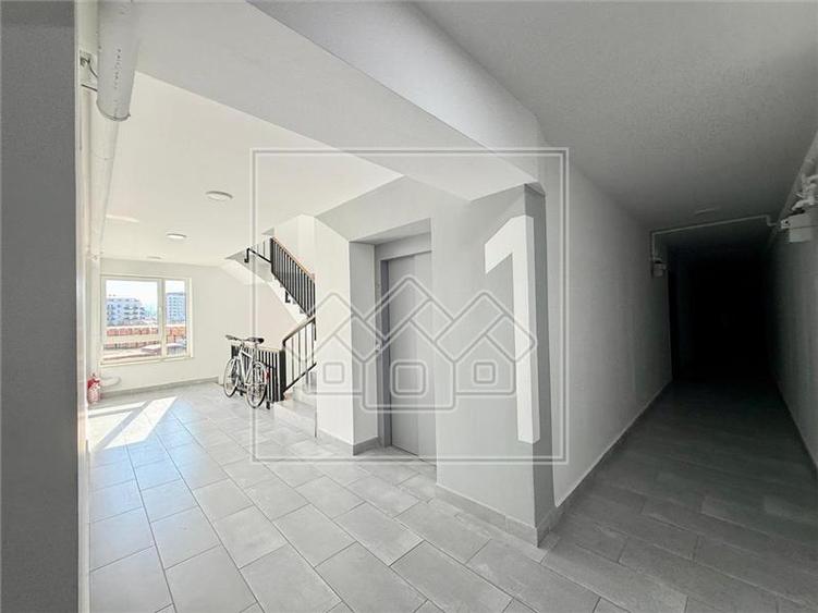 Apartament de vanzare in Sibiu - 2 camere, decomandat, balcon, etaj 1 - 13