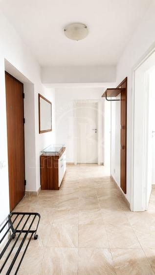 Apartament cu 2 camere decomandat, mobilat în Titan