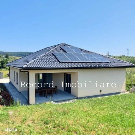Casă cu 4 camere în Chinteni