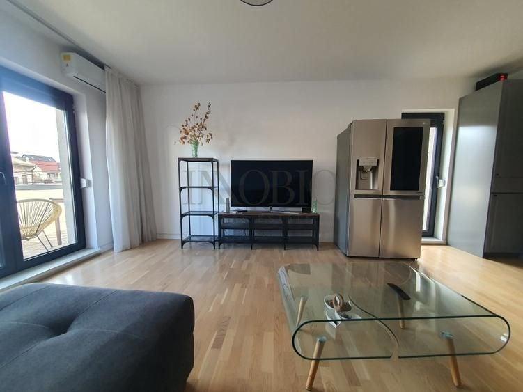 Apartament cu 3 camere decomandat în Domenii