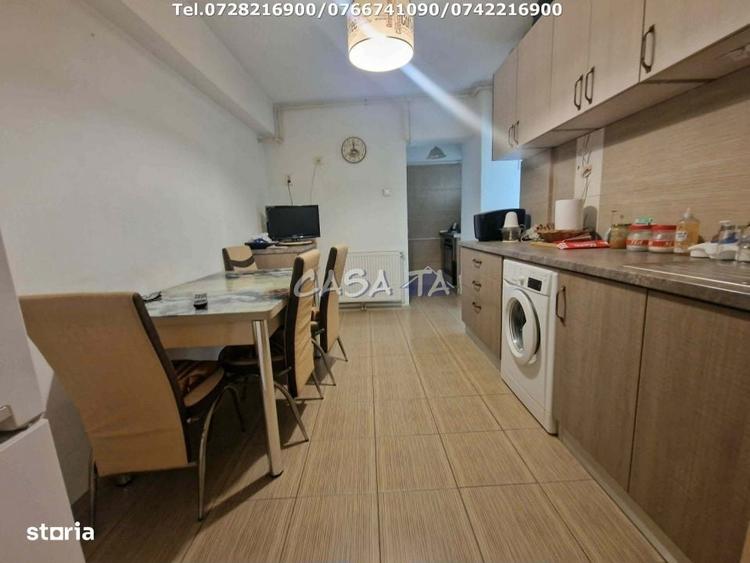 Apartament cu 4 camere decomandat în Central