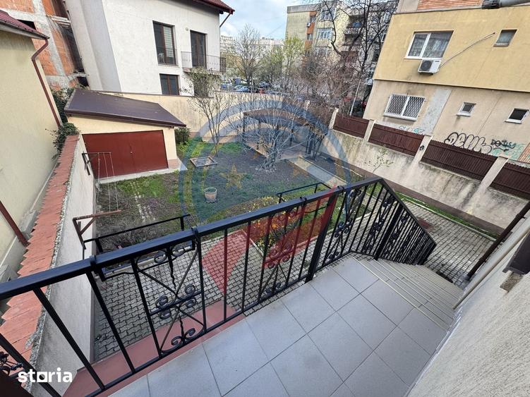 Casă cu 6 camere cu Teren 380 Mp în Brazda lui Novac