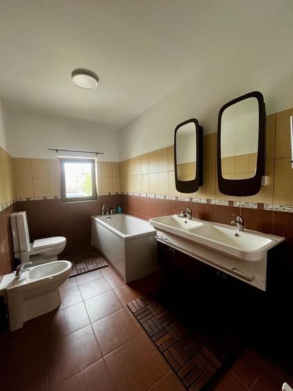 Casă individuală cu 4 camere cu Canalizare în Bragadiru