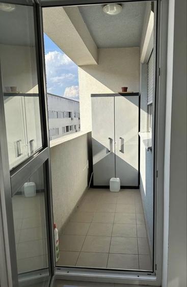 Inchiriez apartament cu 2 camere - 1