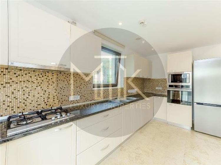 Duplex cu 6 camere cu Piscina în Pipera