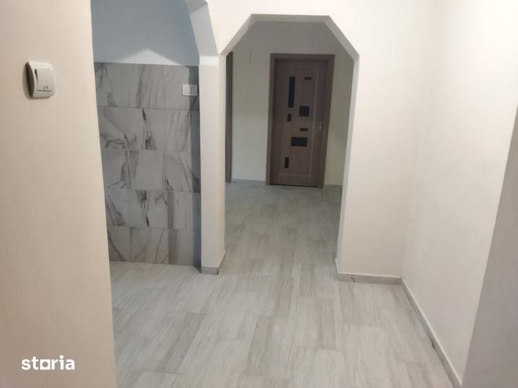 Inchiriez apartament 3 camere nemobilat - 2
