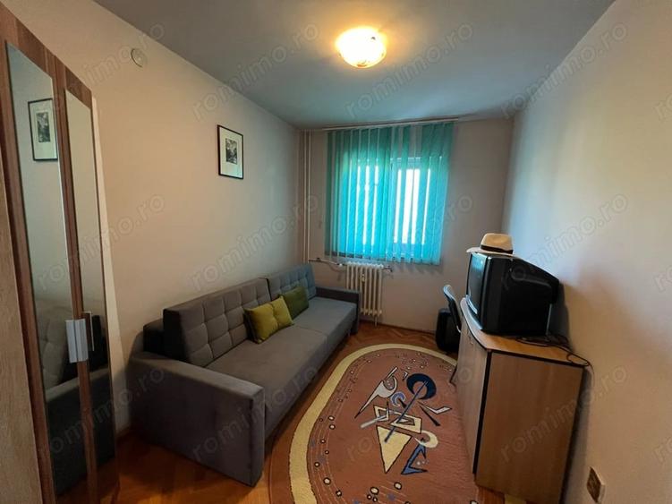 Apartament cu 3 camere semidecomandat în Olimpia-Stadion