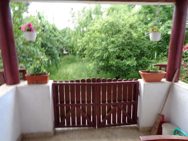 Casă cu Teren 968 Mp în Valea Călugărească