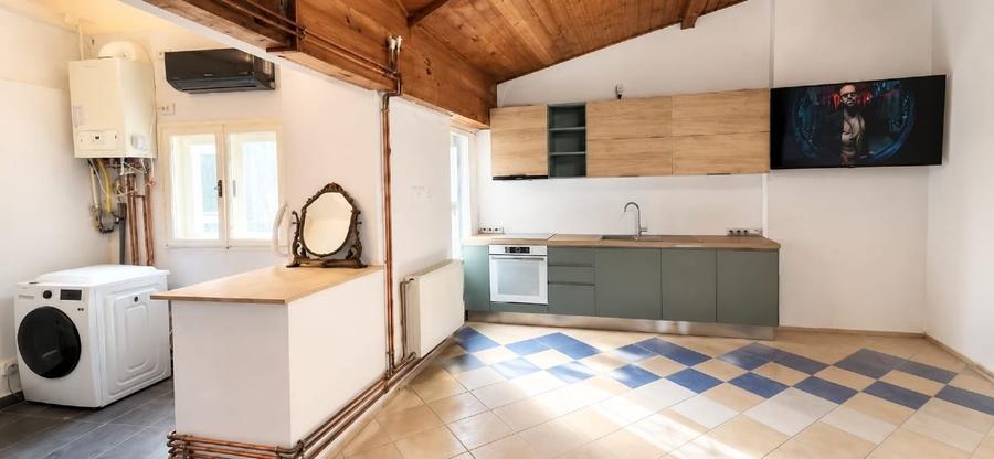 Apartament cu 3 camere decomandat, mobilat în Calea Plevnei