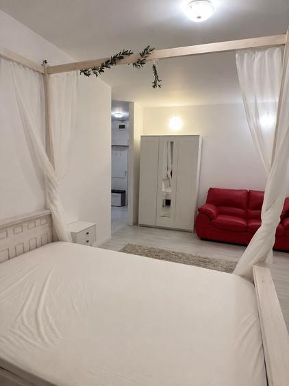 Garsonieră decomandată în Sebastian
