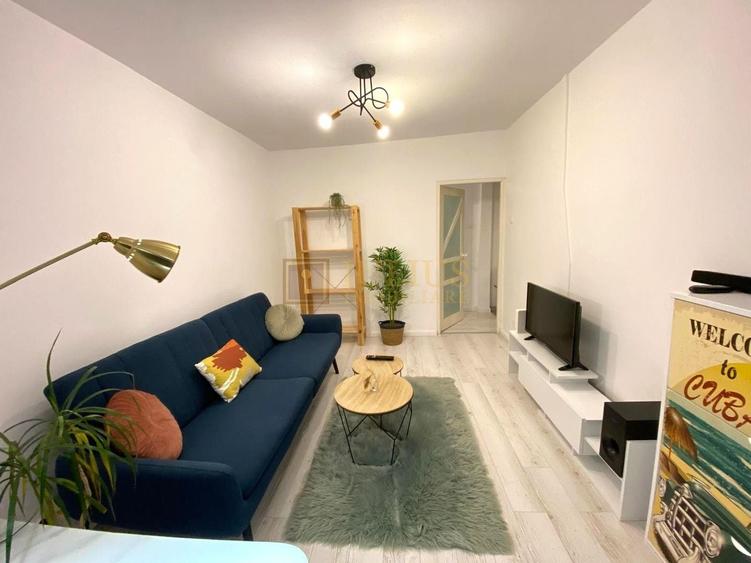 Apartament cu 2 camere decomandat, mobilat în Complex Studențesc