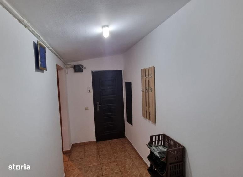 Apartament cu 2 camere decomandat în Nicolina
