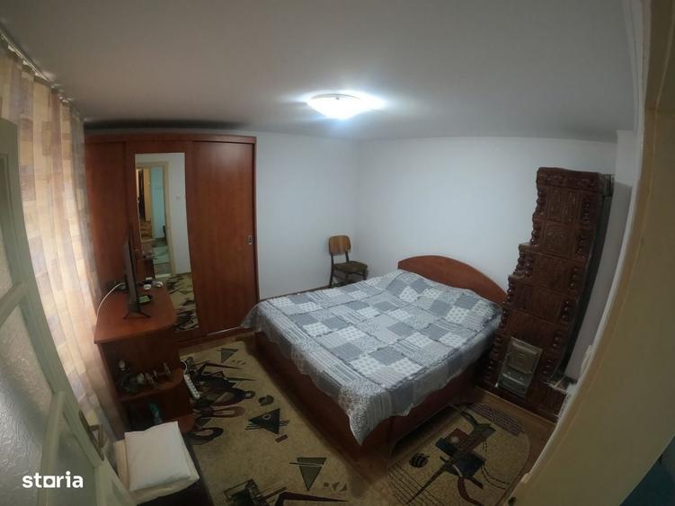 Casă cu 4 camere în Uiești