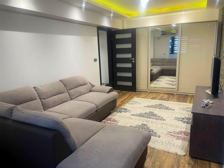 Apartament 2 camere, 60 mp, zona Centru - 2