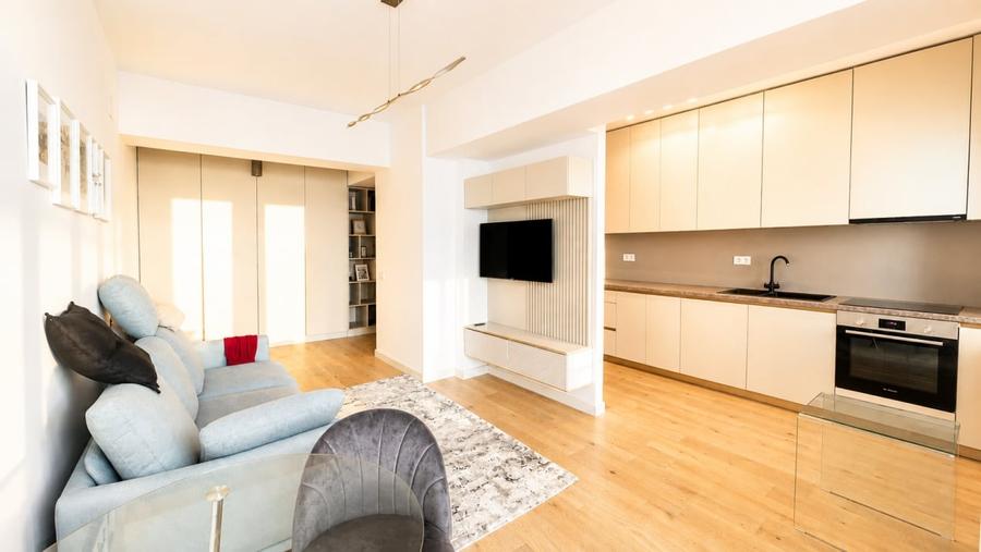 Apartament cu 2 camere, mobilat în Pipera
