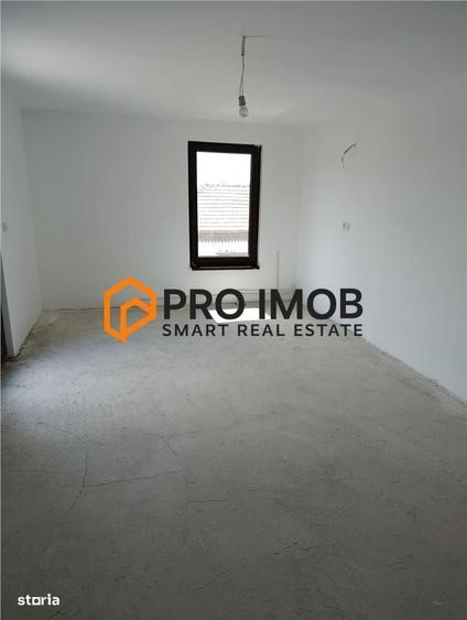 Casă cu 4 camere decomandat în Căpățânești