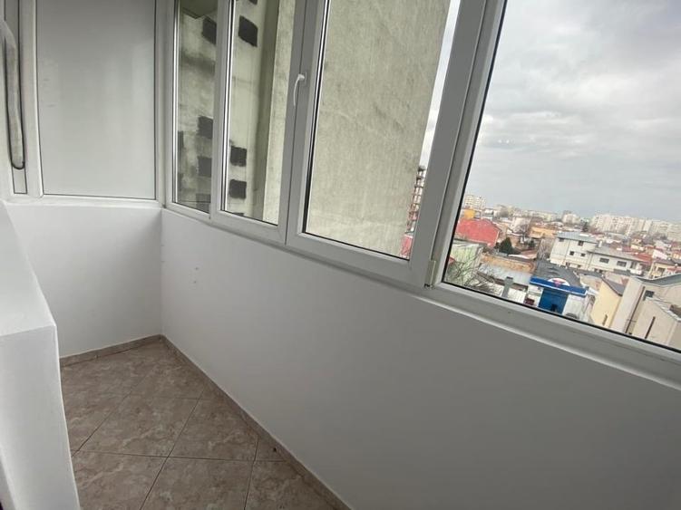 Inchiriere garsoniera zona centrala - 50m de metrou - 12